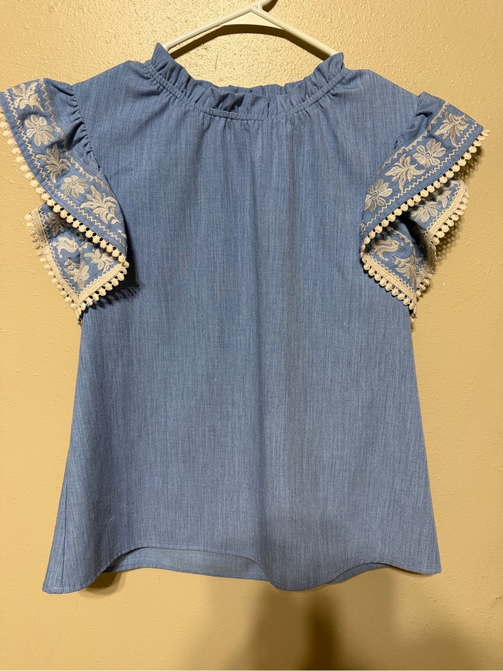 THML blouse size medium - Picture 4 of 5